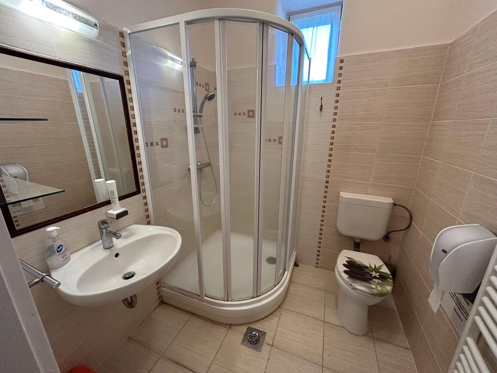 Oeroemvoelgy Vendeghaz Hotel Bozsva Luaran gambar